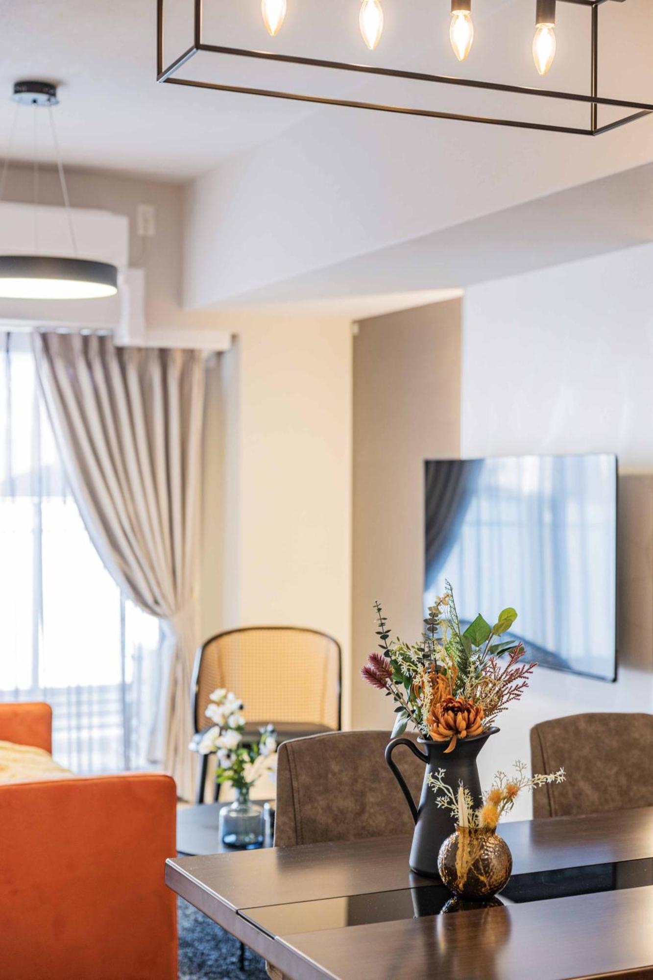 Fds Aura Apartment Осака Екстериор снимка
